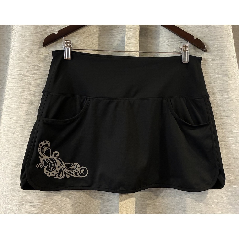 Athleta Skort Tennis Skirt Blackโ With Scroll Design and Front Pockets Medium